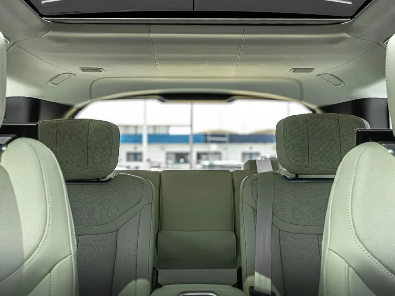 2026 Range Rover Autobiography P530 4.4 Litres 8 Cylinders Petrol Engine Silver White SUV