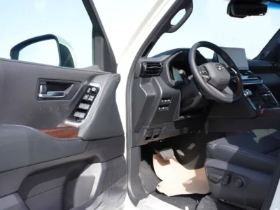 2026 Toyota Land Cruiser GXR 3.5 Litres Twin-Turbo V6 Petrol Engine White Black SUV GCC Specs