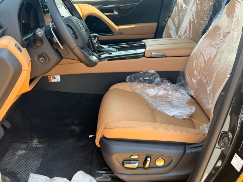 2026 Lexus LX600 Signature 3.5 Litres V6 Petrol Engine Black Tan Luxury SUV GCC Specs