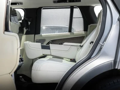 2026 Range Rover Autobiography P530 4.4 Litres 8 Cylinders Petrol Engine Silver White SUV