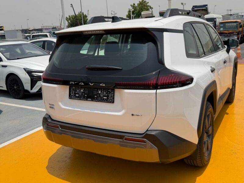 2026 Toyota RAV 4 XLE HEV Hybrid Adventure 2.5 Litres 4 Cylinders Engine White Grey SUV GCC