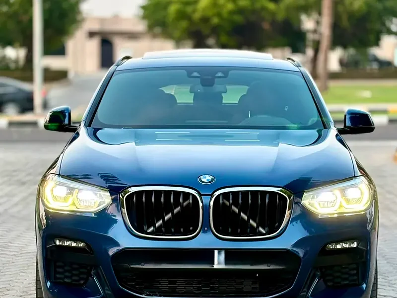 2021 BMW X4 xDrive30i M Sport 2.0L turbocharged 4-cylinder Petrol Engine Blue Red SUV GCC Specs