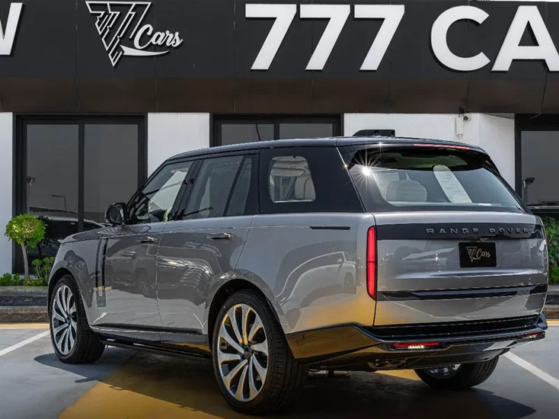 2026 Range Rover Autobiography P530 4.4 Litres 8 Cylinders Petrol Engine Silver White SUV