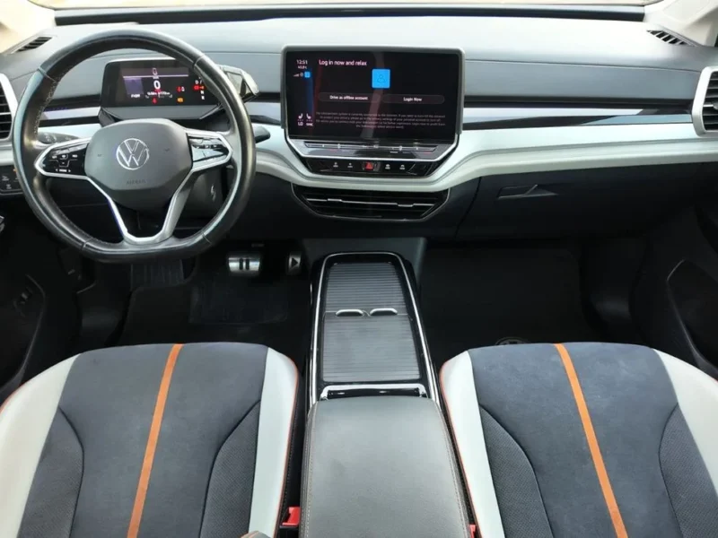2022 Volkswagen ID.6 CROZZ Pro 84.8 kWh Brown Grey Family SUV Automatic 7-Seater