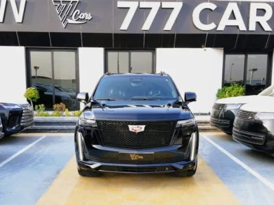 2021 Cadillac Escalade Sport Platinum 6.2L V8 Petrol Engine Black Burgundy SUV GCC Specs