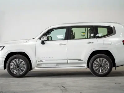 2026 Toyota Land Cruiser VXR 3.5 Litres Twin-Turbo V6 Petrol Engine White Red SUV GCC Specs
