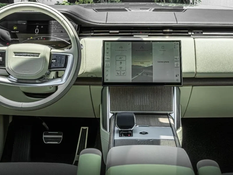 2026 Range Rover Autobiography P530 4.4 Litres 8 Cylinders Petrol Engine Silver White SUV