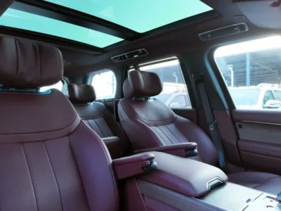 2026 Range Rover Autobiography P530 4.4 Litres 8 Cylinders Petrol Engine White Burgundy SUV
