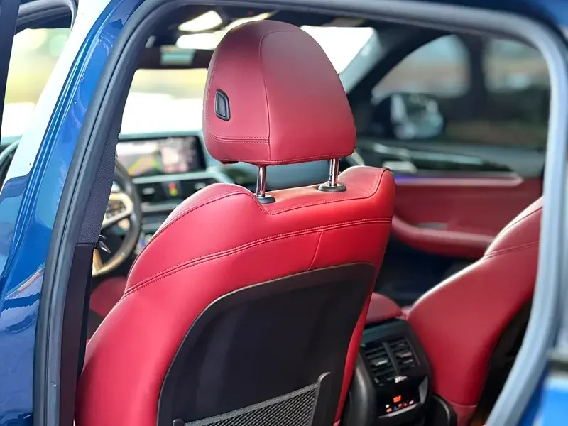 2021 BMW X4 xDrive30i M Sport 2.0L turbocharged 4-cylinder Petrol Engine Blue Red SUV GCC Specs