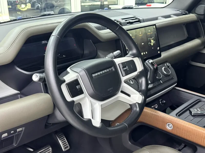 2022 Land Rover Defender 90 X-Dynamic HSE P400 3.0L Inline-6 Turbocharged Engine Black Grey SUV