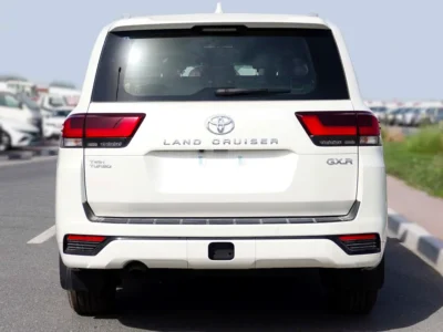 2026 Toyota Land Cruiser GXR 3.5 Litres Twin-Turbo V6 Petrol Engine White Black SUV GCC Specs