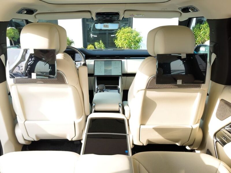2026 Range Rover Autobiography P530 4.4 Litres 8 Cylinders Hybrid Engine Green White SUV GCC