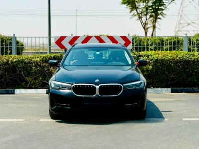 2023 BMW 5-Series 520i 2.0 Litres 4 Cylinders Petrol Engine Black Yellow Hatchback GCC Specs