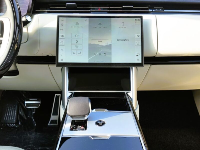 2026 Range Rover Autobiography P530 4.4 Litres 8 Cylinders Hybrid Engine Green White SUV GCC