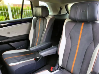 2022 Volkswagen ID.6 CROZZ Pro 84.8 kWh Brown Grey Family SUV Automatic 7-Seater