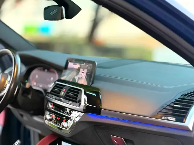 2021 BMW X4 xDrive30i M Sport 2.0L turbocharged 4-cylinder Petrol Engine Blue Red SUV GCC Specs