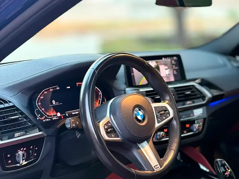 2021 BMW X4 xDrive30i M Sport 2.0L turbocharged 4-cylinder Petrol Engine Blue Red SUV GCC Specs