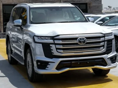 2026 Toyota Land Cruiser VXR 4.0 Litres 6 Cylinders Petrol Engine Silver Beige SUV GCC Specs