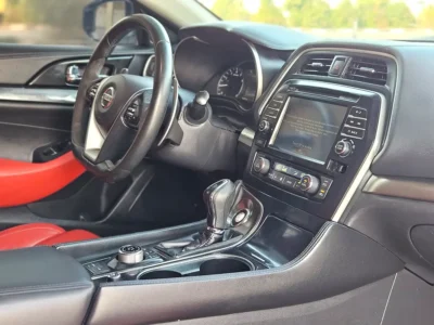 2018 Nissan Maxima SR 3.5L V6 Engine White Red Full Option TOP Premium Condition Sports Sedan