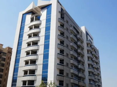 808 sqft Dubai Silicon Oasis (DSO Axis 4 | 1bed | Spacious & Upgraded | Balcony | Car Parking