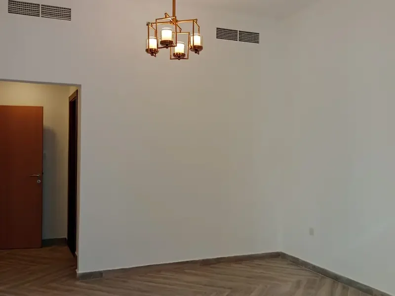 808 sqft Dubai Silicon Oasis (DSO Axis 4 | 1bed | Spacious & Upgraded | Balcony | Car Parking