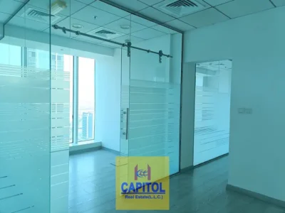 544 sqft High-Floor Office with Amazing Views Burlington Tower Dubai