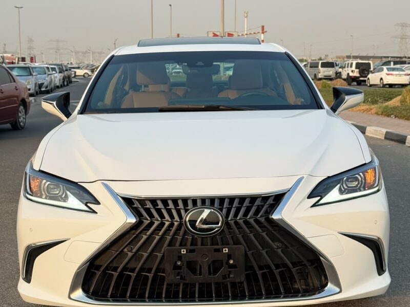 2025 LEXUS ES 300H 2.5 Litres 4 Cylinders Hybrid Engine White Mustard Sedan US Specs