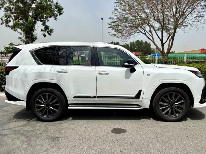 2025 Lexus LX 700h F-Sport V6 Twin-Turbo hybrid Engine White Red SUV GCC Specs FULL OPTION
