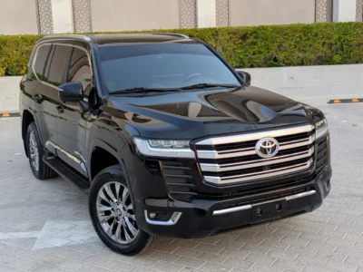 2019 Toyota Land Cruiser VXR 2026 Facelift 6 Cylinders Petrol Engine Black SUV GCC Specs