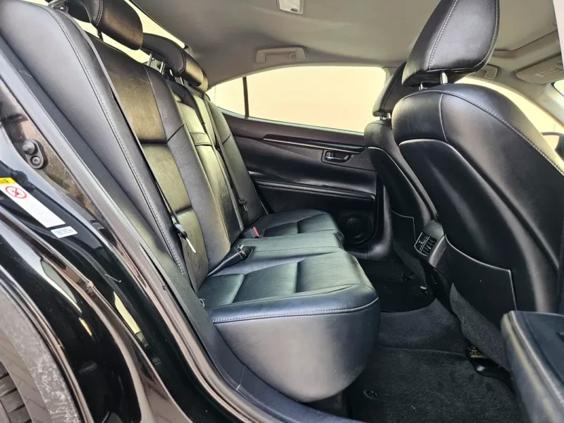 2013 Lexus ES-Series ES 350 3.5 Litres V6 Petrol Engine Black Sedan American Specs Clean Car