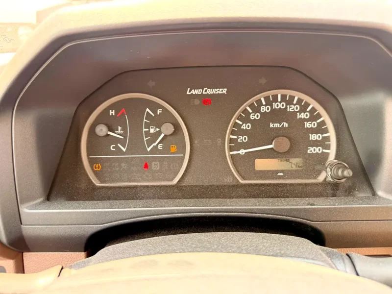 2026 Toyota Land Cruiser 70 Series LC 71 VXR 4.0L V6 Petrol Engine Silver Beige SUV Manual GCC
