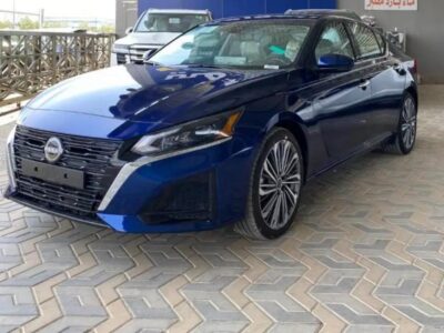 2026 Nissan Altima 2.5L Naturally Aspirated 4 Cylinders Petrol Engine Blue Beige Sedan FWD