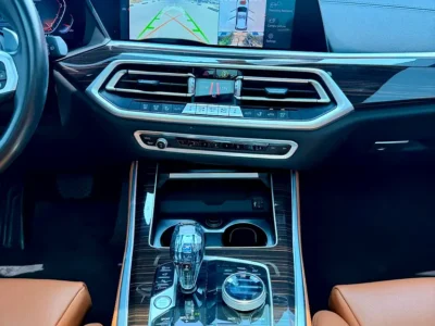 2022 BMW X5 sDrive40i 3.0 Litres 6 Cylinders Petrol Engine White Tan SUV GCC Specs Automatic