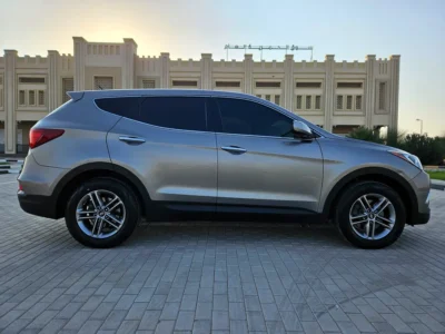 2018 Hyundai Santa Fe Comfort 4 Cylinders Petrol Engine Grey SUV Clean Inside Out US Specs