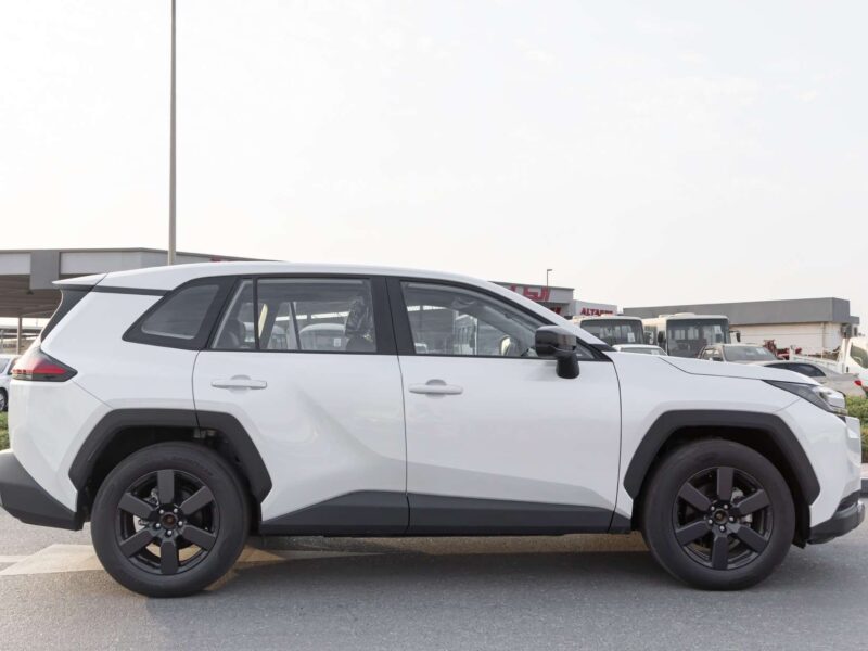 2026 TOYOTA RAV 4 2.0L 4-Cylinder Petrol Engine White Grey SUV Chinese Specs Automatic