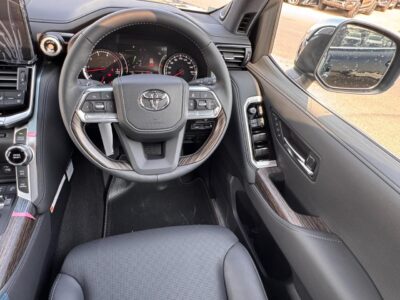 2027 Toyota Land Cruiser ZX 3.5L Twin-Turbocharged V6 Petrol Engine Black SUV GCC Specs RHD