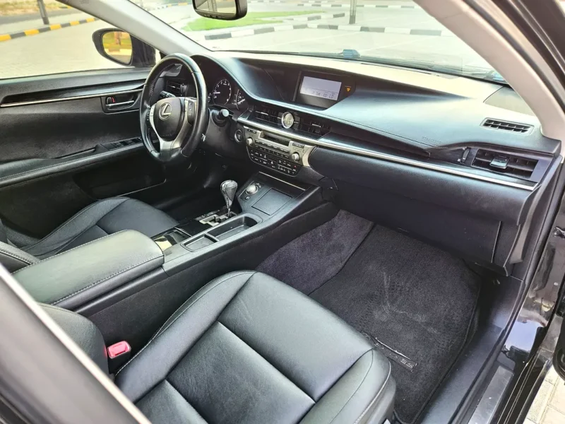 2013 Lexus ES-Series ES 350 3.5 Litres V6 Petrol Engine Black Sedan American Specs Clean Car