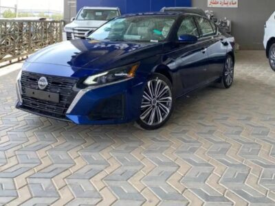 2026 Nissan Altima 2.5L Naturally Aspirated 4 Cylinders Petrol Engine Blue Beige Sedan FWD