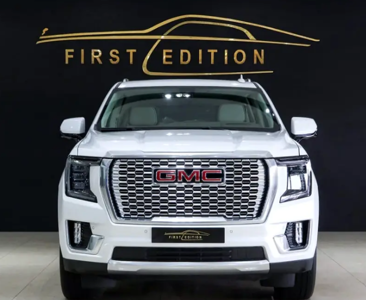 2023 GMC Yukon Denali 6.2 Litres V8 Petrol Engine White Beige SUV GCC Specs Automatic