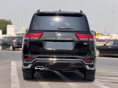 2027 Toyota Land Cruiser ZX 3.5L Twin-Turbocharged V6 Petrol Engine Black SUV GCC Specs RHD