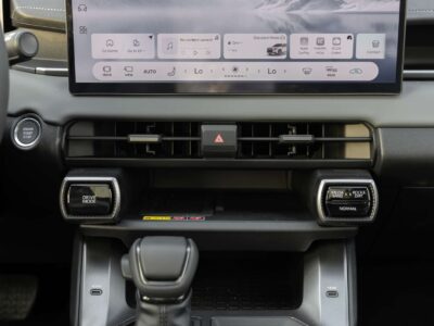 2026 TOYOTA RAV 4 2.0L 4-Cylinder Petrol Engine White Grey SUV Chinese Specs Automatic