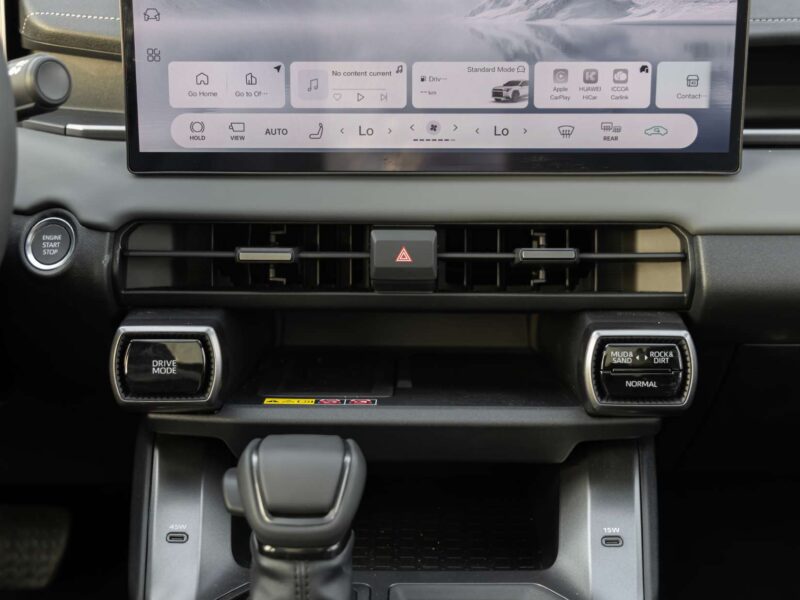 2026 TOYOTA RAV 4 2.0L 4-Cylinder Petrol Engine White Grey SUV Chinese Specs Automatic