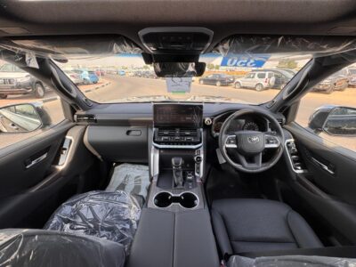 2027 Toyota Land Cruiser ZX 3.5L Twin-Turbocharged V6 Petrol Engine Black SUV GCC Specs RHD