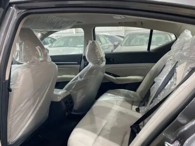 2025 Nissan Altima 2.5L Naturally Aspirated 4 Cylinders Petrol Engine Grey Beige Sedan GCC