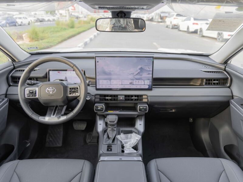 2026 TOYOTA RAV 4 2.0L 4-Cylinder Petrol Engine White Grey SUV Chinese Specs Automatic