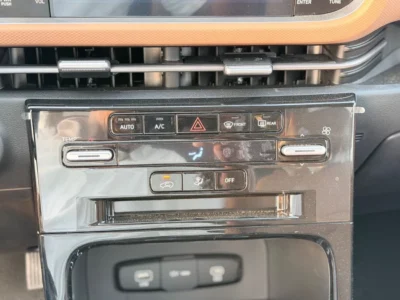 2026 Hyundai Creta PREMIUM 1.5 Litres 4 Cylinders Petrol Engine White Brown SUV GCC Specs
