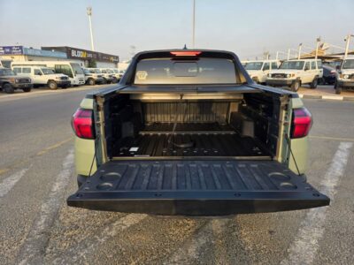 2022 Hyundai Santa Cruz Limited 2.5L Turbo 4 Cylinders Petrol Engine Green Black Pickup Truck US Specs