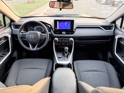 2023 TOYOTA RAV 4 XLE 2.5 litres 4 Cylinders Petrol Engine Red Grey SUV American Specs
