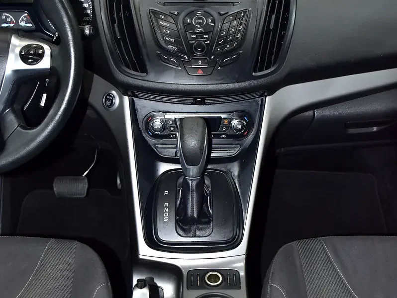 2016 Ford Escape S 4 Cylinders Petrol Engine Red Black Crossover GCC Specs Automatic