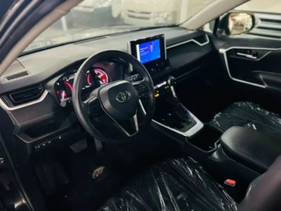 2025 Toyota RAV 4 XLE 2.5 Litres 4 Cylinders Petrol Engine Black SUV Canadian Specs FULL OPTION